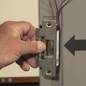 Electric Strike in Hunters Creek, FL